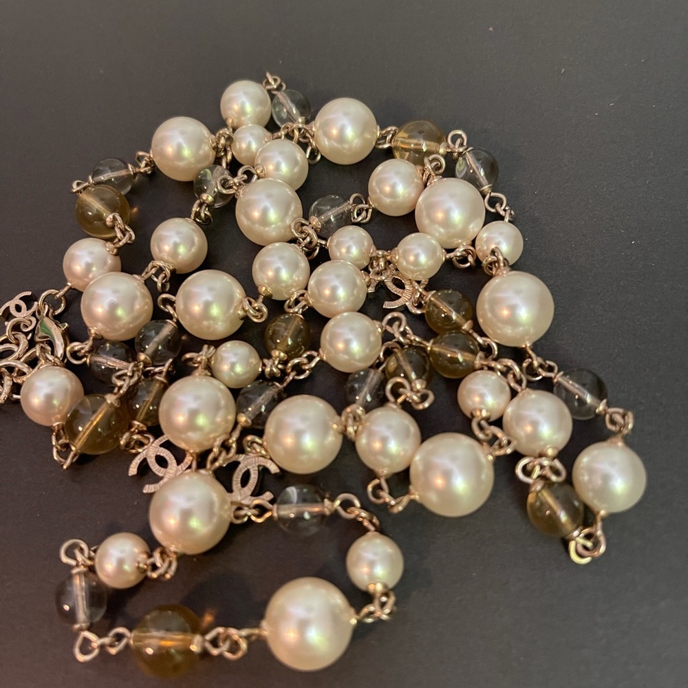Chanel pearl vintage gold plated long necklace